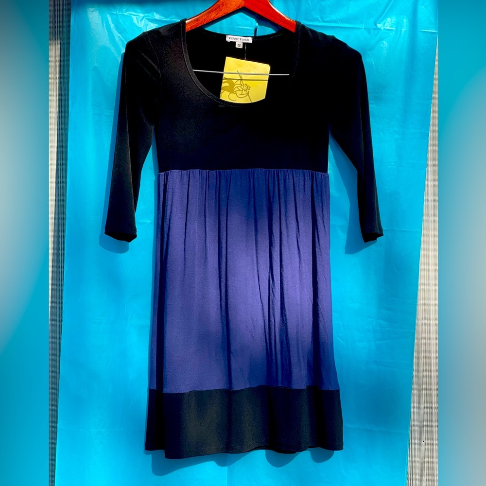 NWT VELVET TORCH DRESS size S